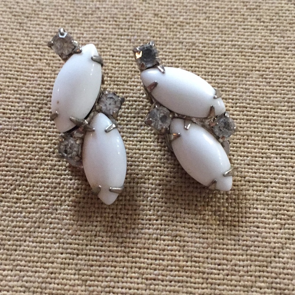 Vintage White Rhinestone Earrings Garne Dance